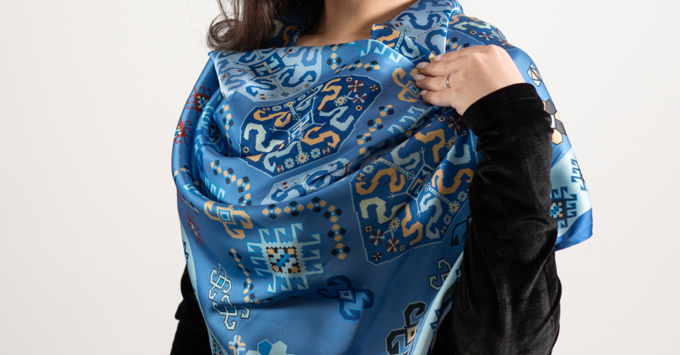 Silk scarves 50 x 50 cm
