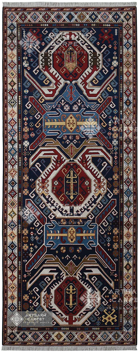 Armenian traditional carpet Vishapagorg Vorotan